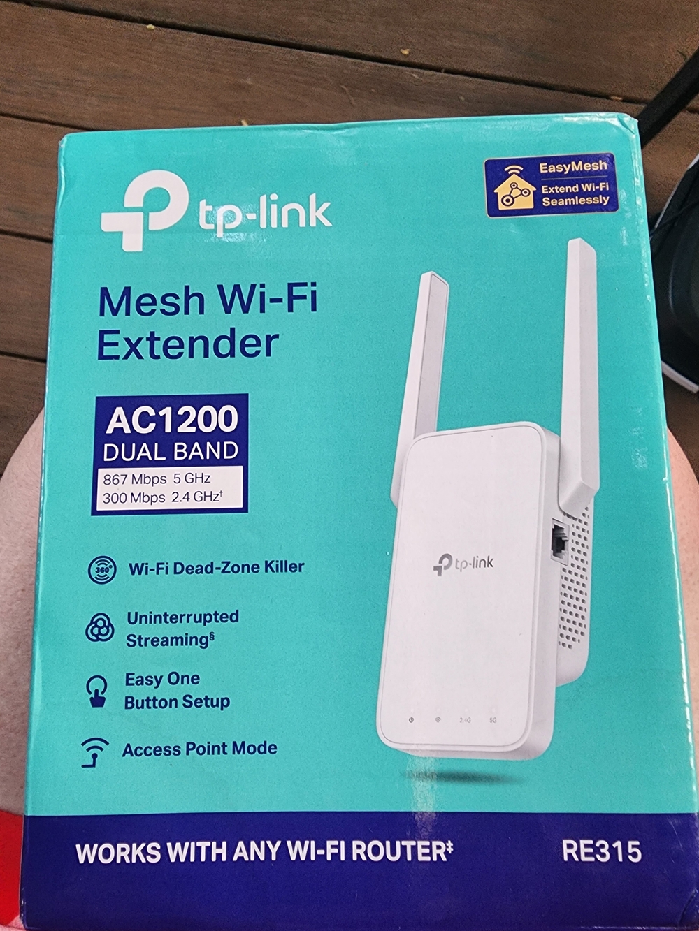 TP-Link Mesh Wi‑Fi Extender AC1200 in White and Teal Packaging